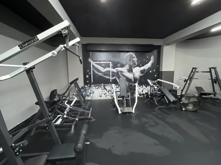 Up level wellness & fitness club — palestre-studio a Rossano Stazione — 3