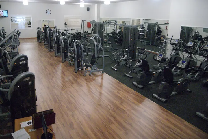 Dinamic Fitness Center Ayoub — Estudio de fitness en Huerta Plata, Zafra