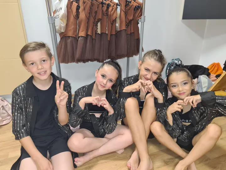 Dance and Co — danse-studio à Saint-Chamas — 2