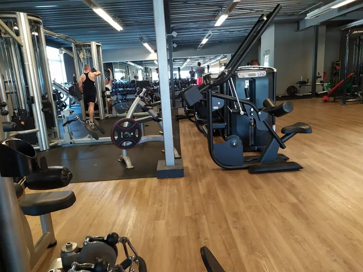 enjoy fitness club - Fit & Well - 24h — fitnessstudio in Ellhofen — 3