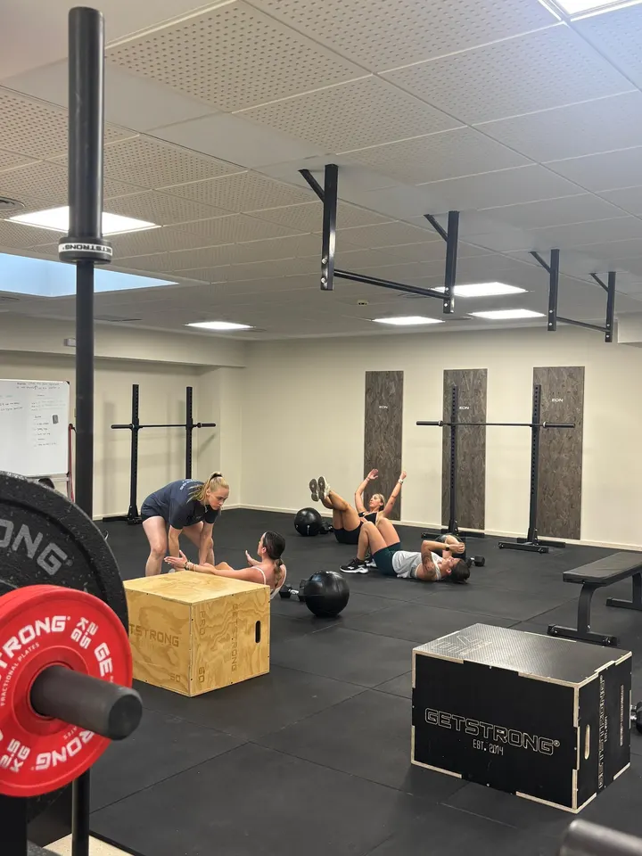 EON Training — fuerza-studio en Urbanització La Canyada, Valencia — 3