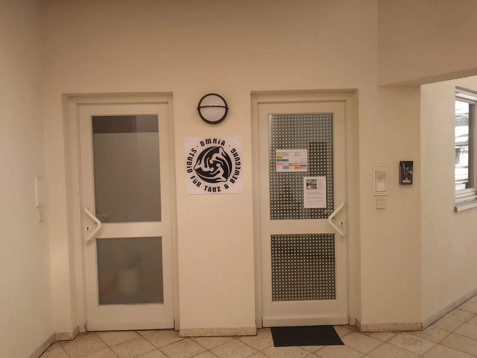 OMNIA-Studio für Tanz & Bewegung — tanz-studio in Ettlingen — 2