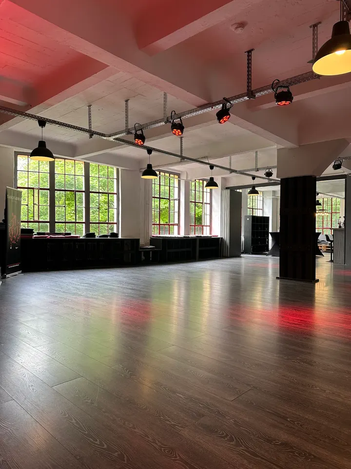 Neva Dance Academy — tanz-studio in Gemarkung Barmen, Wuppertal — 2