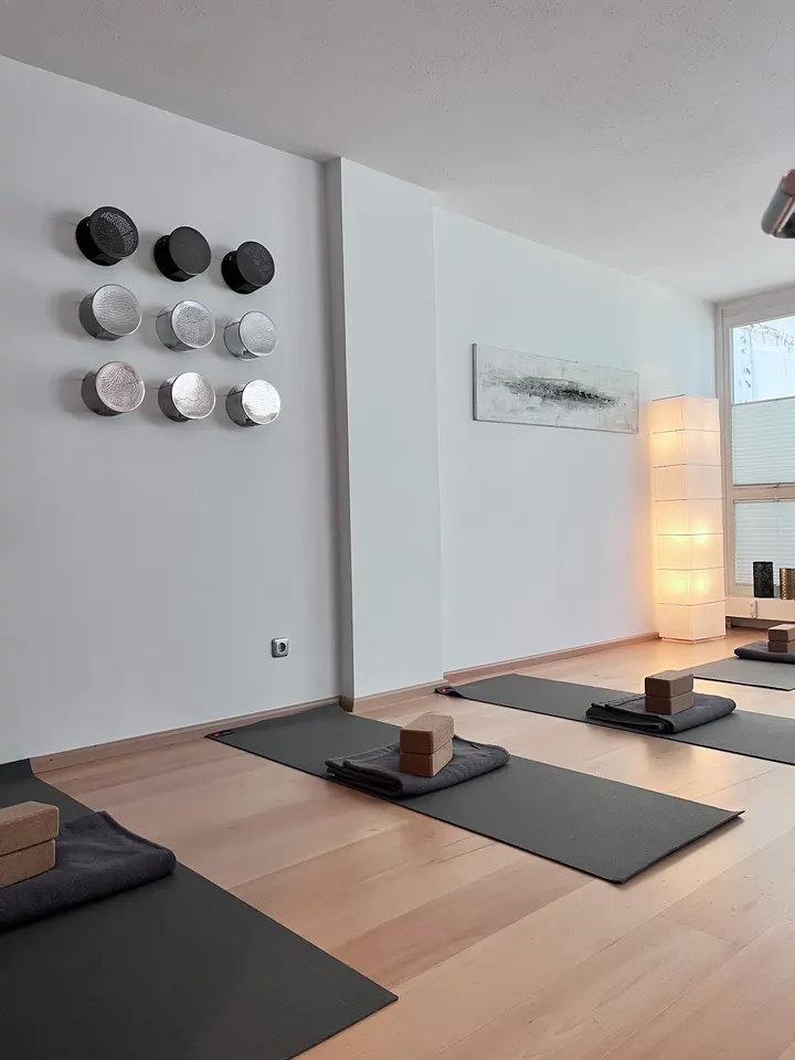 YOGinA - Schwangerschaftskurse, Yoga, Hypnobirthing München — Yoga in Schwabing, München