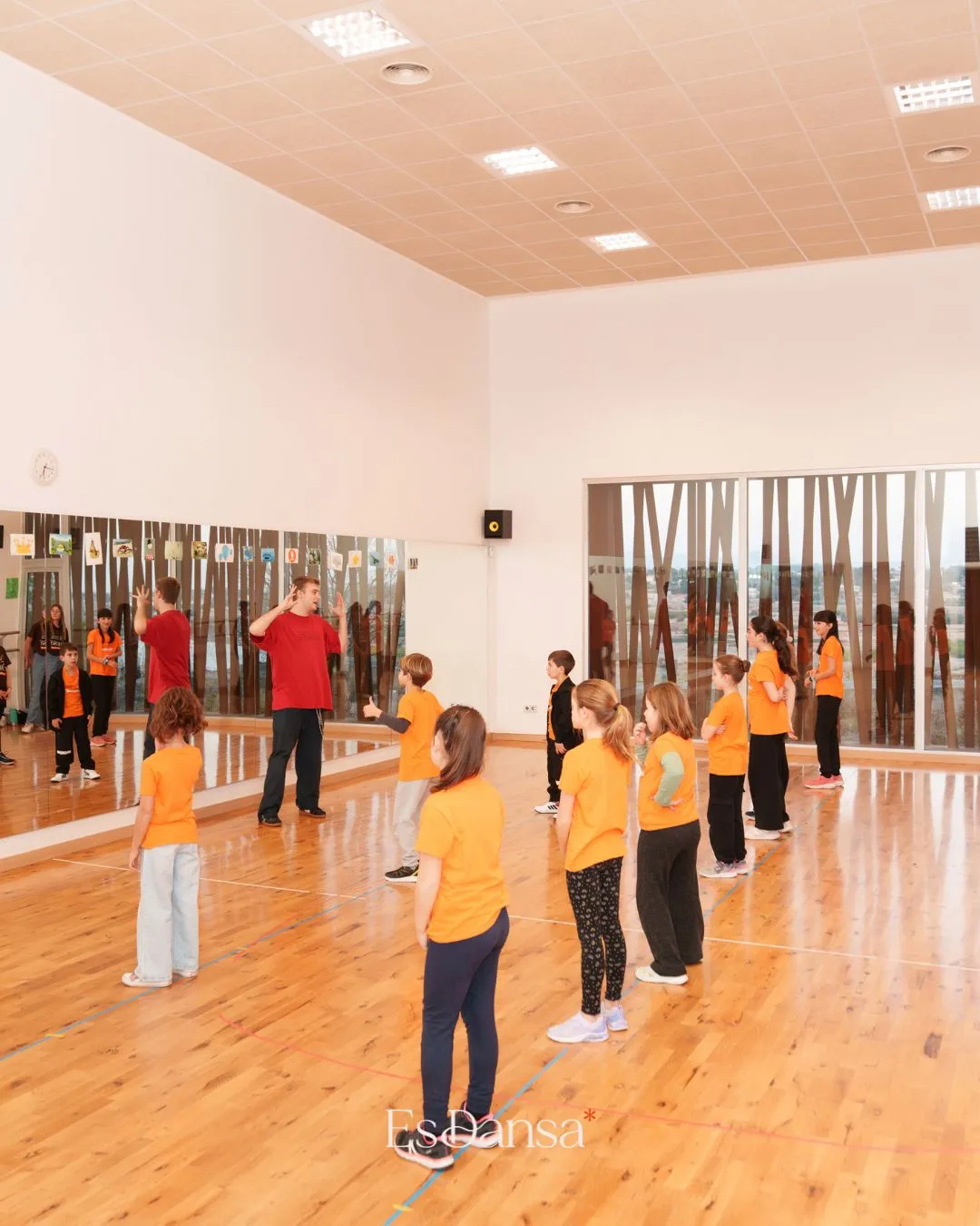 Escola De Dansa De Llíria — baile-studio en la Coma, Llíria — 3