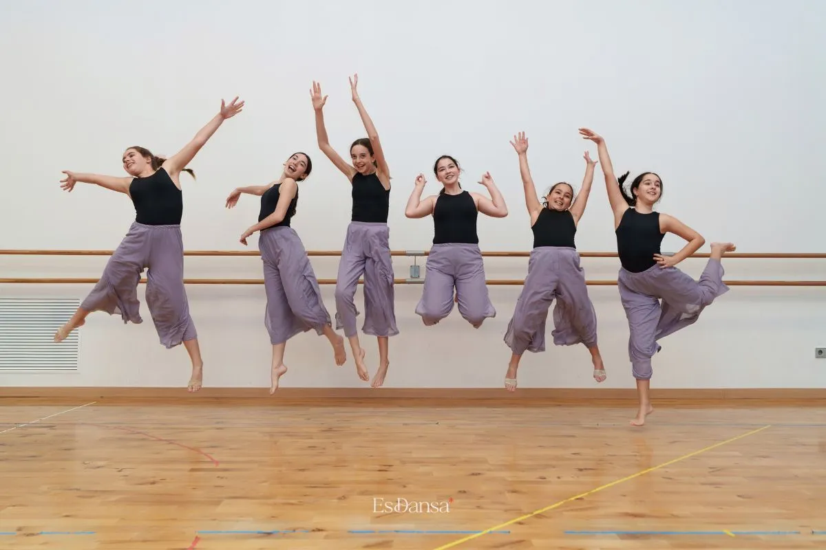 Escola De Dansa De Llíria — baile-studio en Llíria — 5