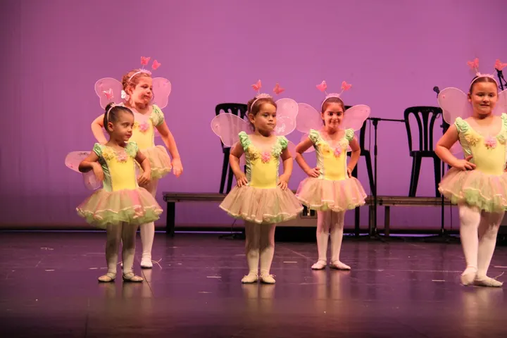Escuela de Baile Marichu — baile-studio en Granada — 5