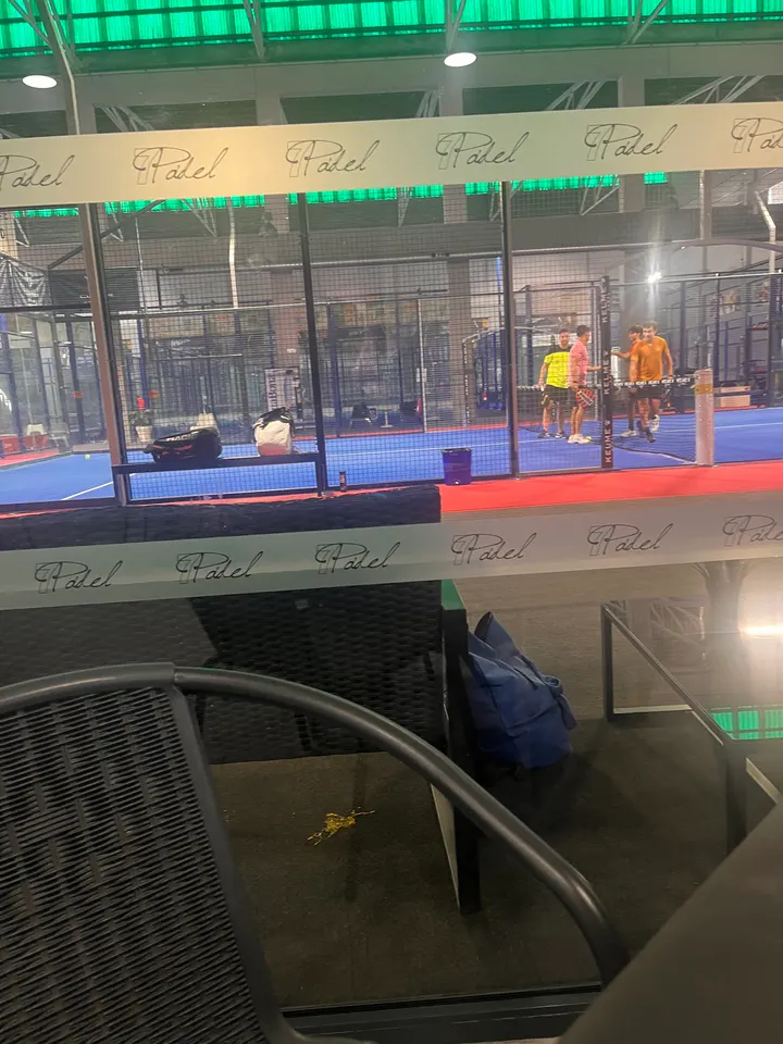 7 Pàdel — estudio de fitness-studio en Valencia — 5