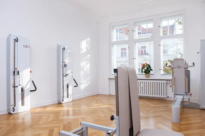 Handwerk Praxis für Physiotherapie — PT-Studio in Charlottenburg, Berlin