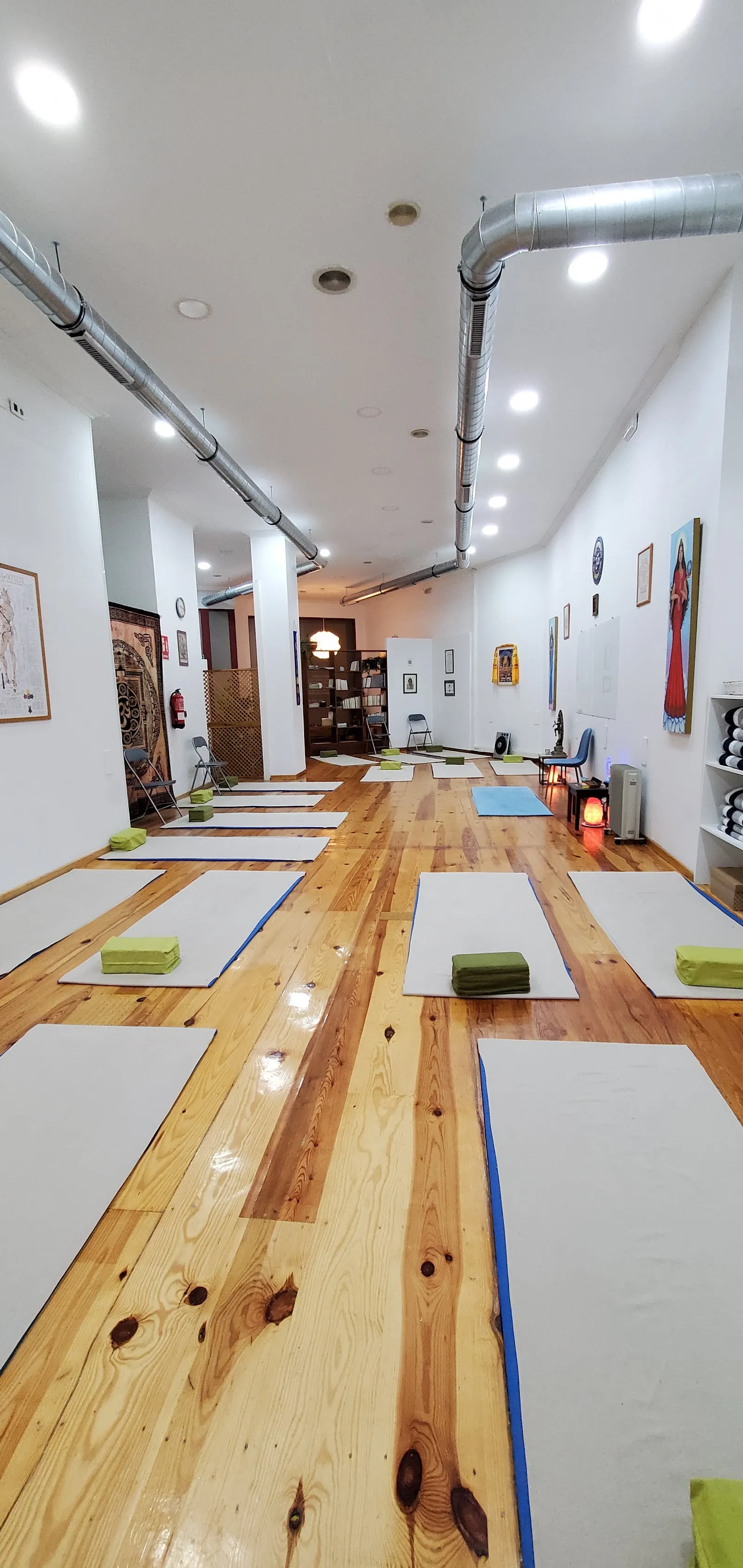KAILAS - Escuela de Yoga y Meditación — yoga-studio en Vigo — 4