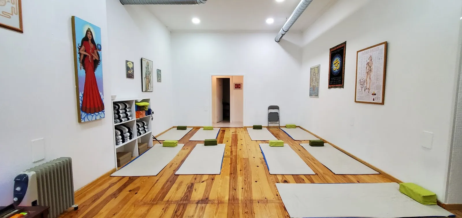 KAILAS - Escuela de Yoga y Meditación — yoga-studio en Vigo — 5