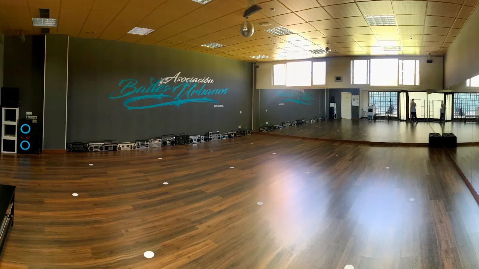Asociacion Bailes Urbanos — baile-studio en Móstoles — 3