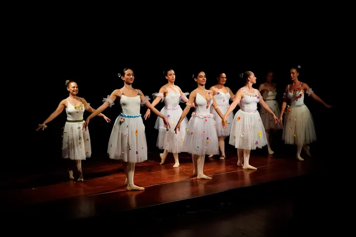 Israel R. Ballet — Baile en Gràcia, Barcelona