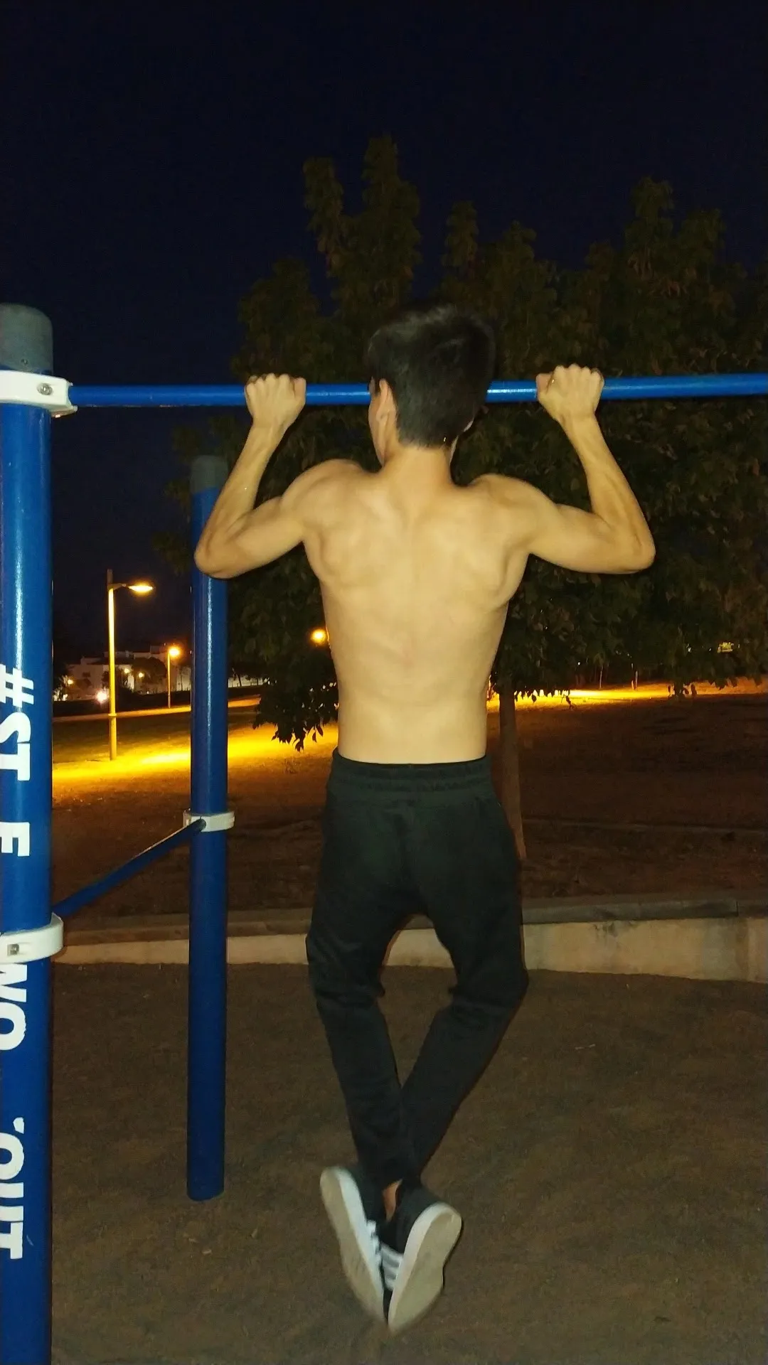 Parque Calistenia #Street Workout #Kengurupro — estudio de fitness-studio en La Carlota — 3