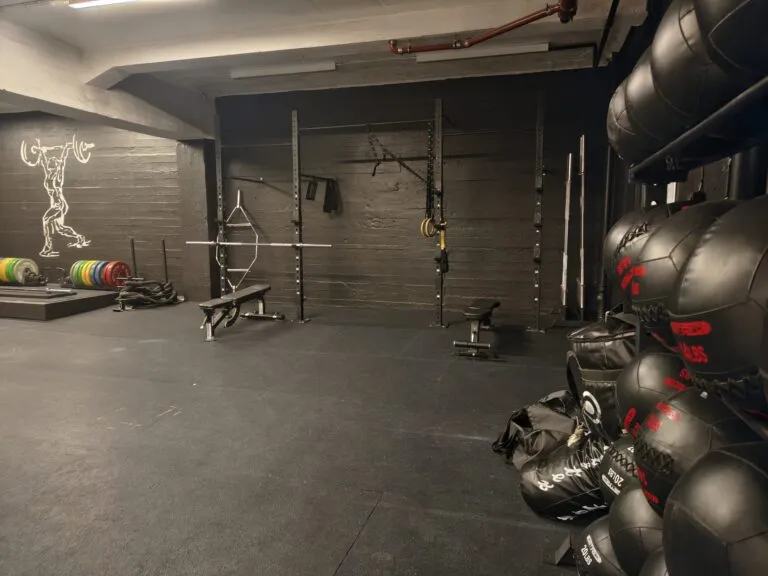 Warehouse Gym - Treningssenter i Ålesund — treningsstudio-studio i Slinningen, Ålesund — bild 2