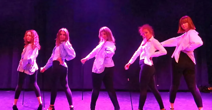 MAD DANCE PALACE AB — dance-studio i Kungsholmen, Stockholm