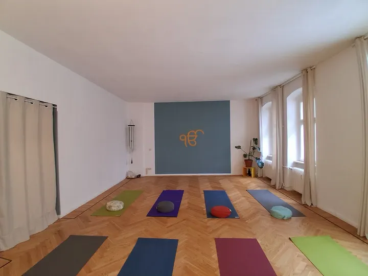 YOGARAUM STEGLITZ Yoga und Singen — yoga-studio in Lankwitz, Berlin — 3
