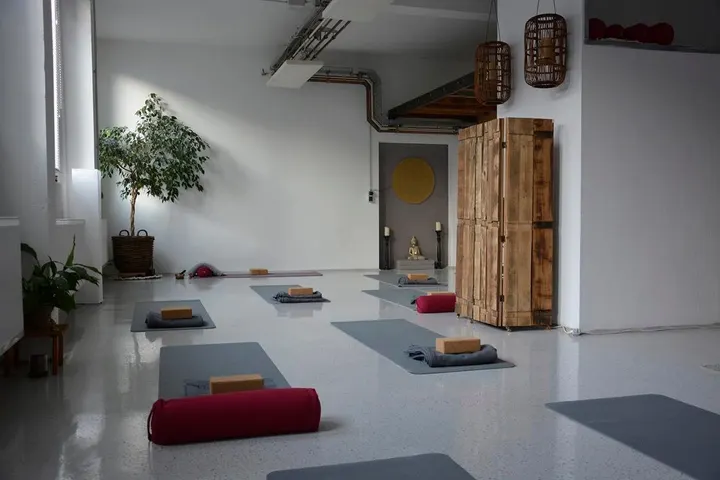 Yoga Simha Dein Yogastudio — yoga-studio in Solingen — 5