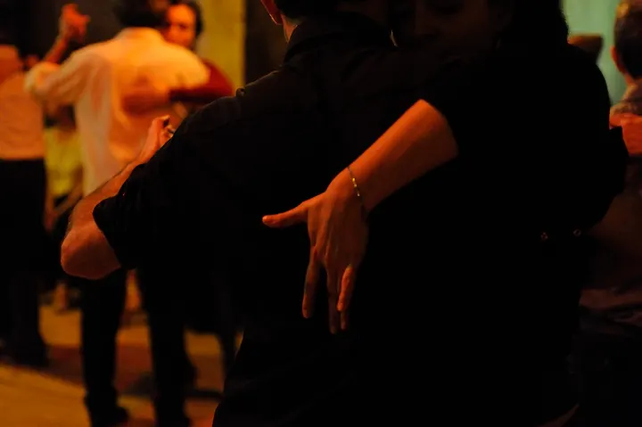 La cerise sur le tango — danse-studio à Grézan, Nîmes — 3