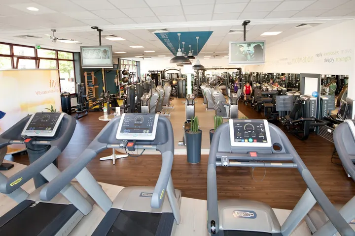 Hohenzollern Sport + Wellness Club — fitnessstudio in Osnabrück — 5