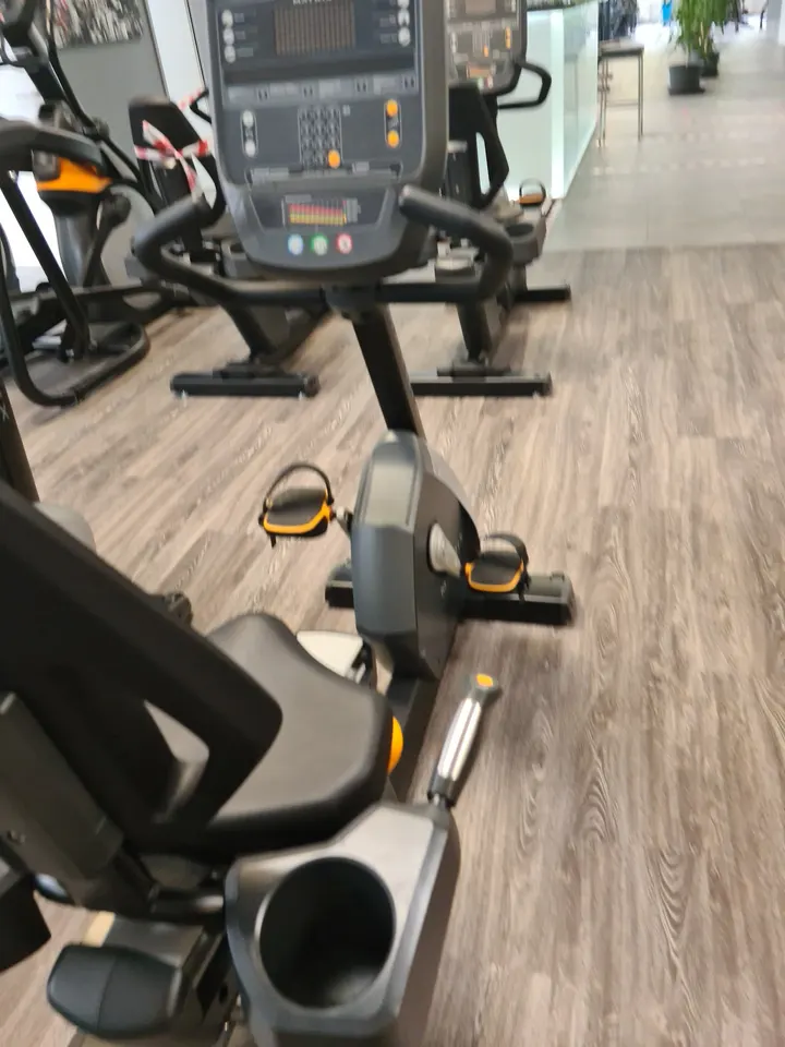 Body-Health-Fitness GmbH — Fitnessstudio in Börkhauser Feld, Solingen