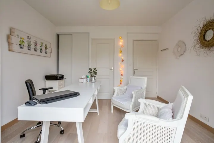 Suzanne Thiberville Le Pressoir Viot — yoga-studio à Saint-Cyr-sur-Loire — 5