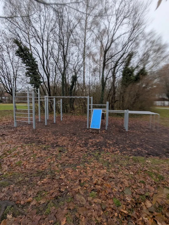 Calisthenics Park / Outdoor Fitness — fitnessstudio in München — 3