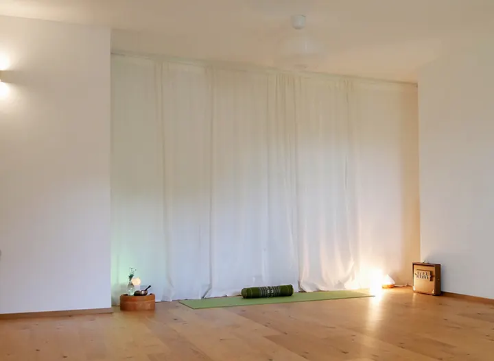 Natalie Merl Körperpsychotherapie — Yoga in Pettendorf-Schwetzendorf