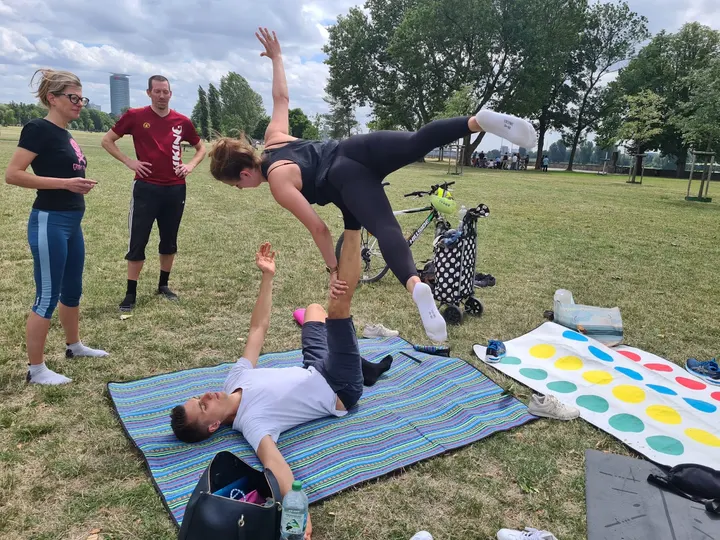 Akrobatik Yoga , acroyoga, Acro Yoga , Akro Yoga , Düsseldorf — yoga-studio in Düsseldorf — 4