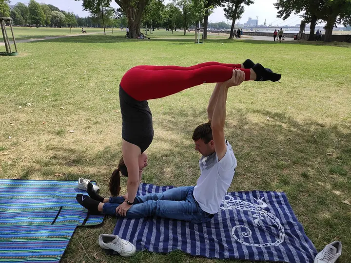 Akrobatik Yoga , acroyoga, Acro Yoga , Akro Yoga , Düsseldorf — Turnen in Golzheim, Düsseldorf