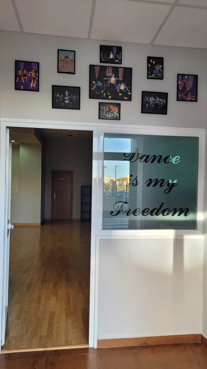 N´ Dance — baile-studio en Torre Atalaya, Málaga — 3