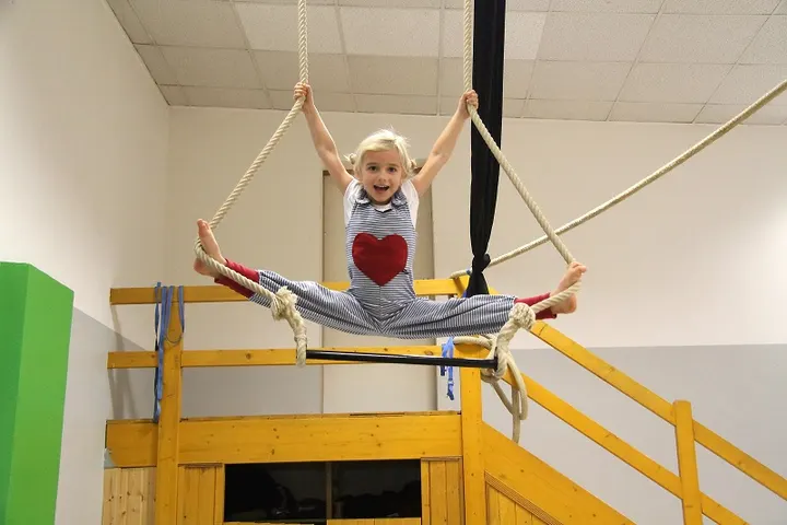 Katakids — aerial-studio in Berlin — 4