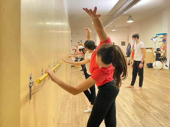 Joy moves asd — barre-studio a Milano — 3