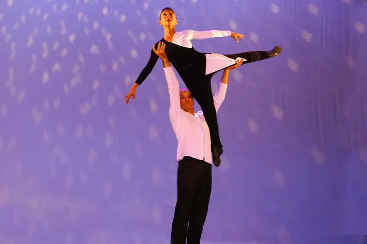 Danse Evolution le Menelec Martinez — danse-studio à Mas Cot, Saint-Estève — 2