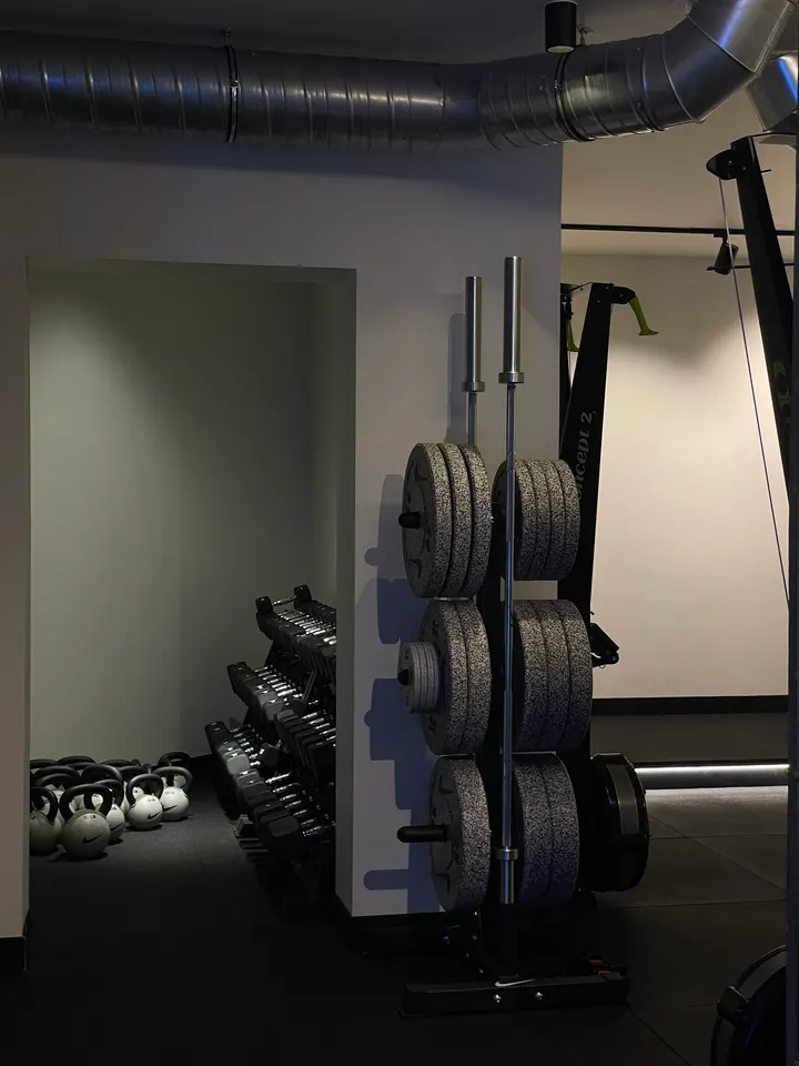 Slowe Wellness House | Jules Joffrin — bootcamp-studio à Paris — 4