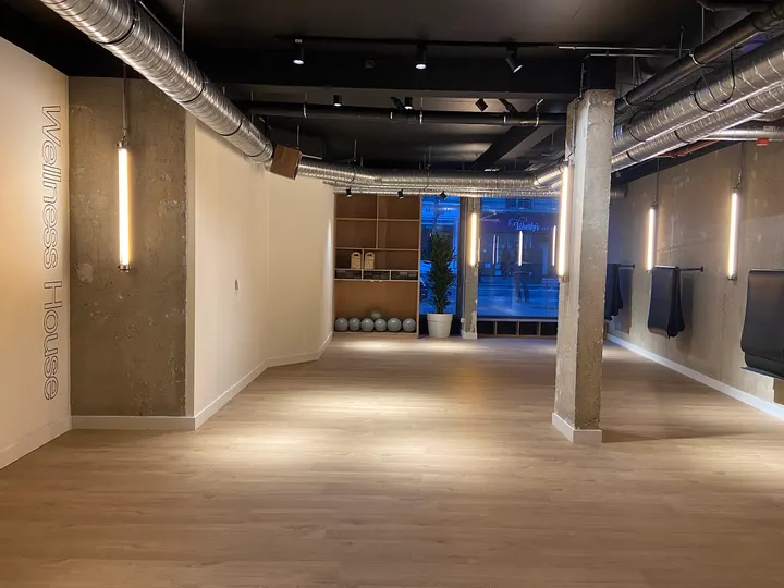 Slowe Wellness House | Jules Joffrin — bootcamp-studio à Paris — 5