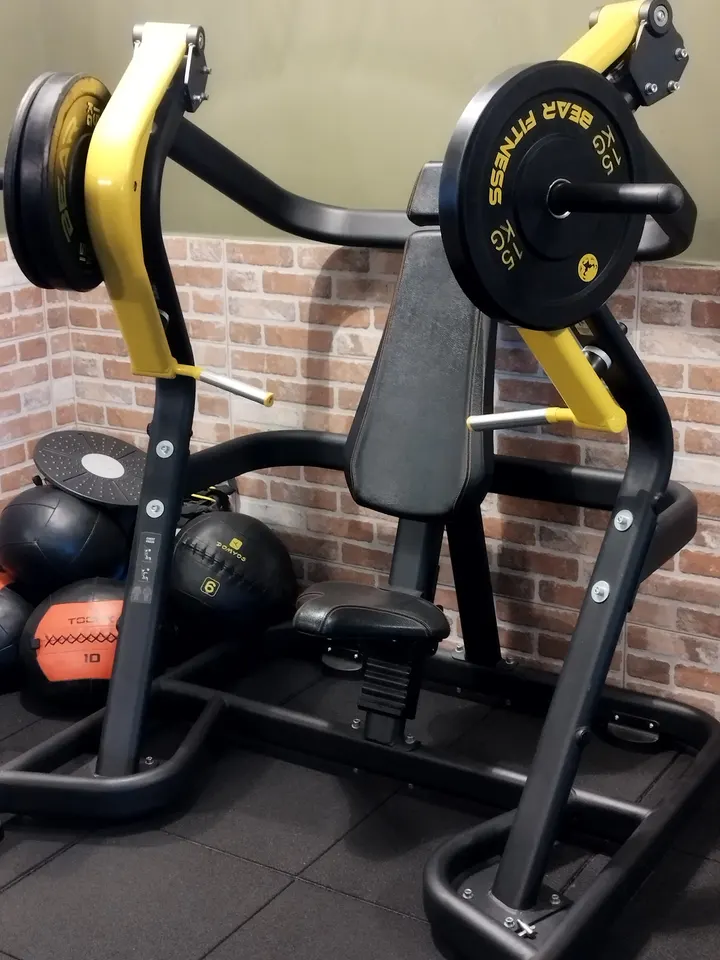 Fitness World s.r.l. — palestre-studio a Misterbianco — 5