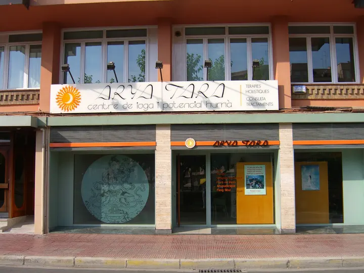 Arya Tara — Yoga en Lleida