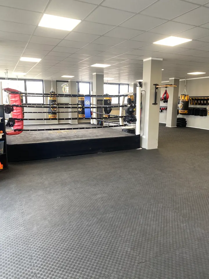 Elite Boxen Toumi — boxen-studio in Wesseling, Köln — 2