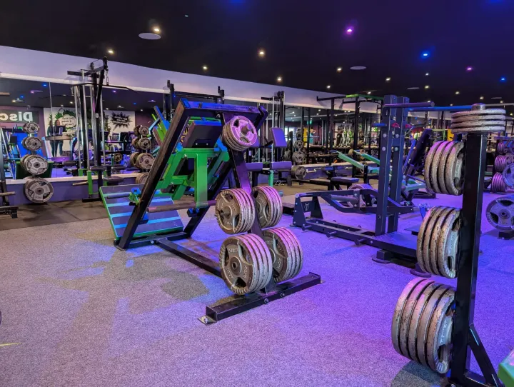 Discz Gym 24hr service — fitness studio in Ballymena — 4