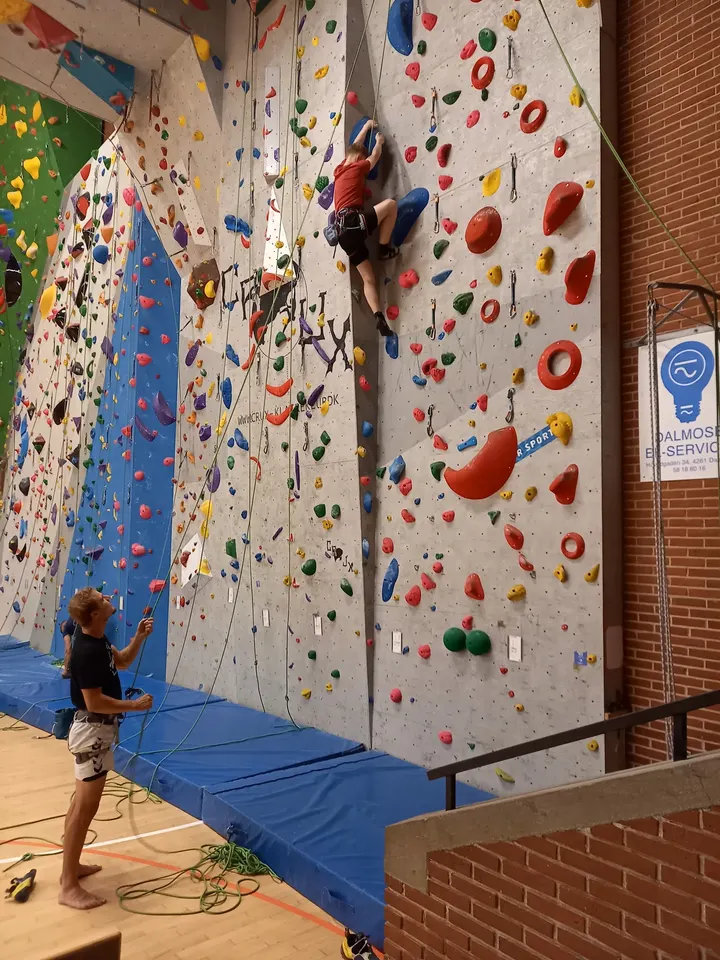 CRUX Klatreklub — klatring-studio i Magleby Ravnemark, Skælskør — 2