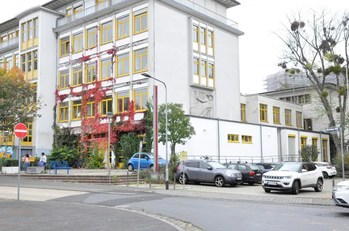 Kundalini Yoga Wiesbaden — yoga-studio in Südost, Wiesbaden — 2
