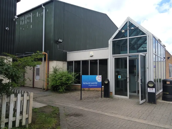 Leisure World - Highwoods — Climbing in Highwoods, Colchester