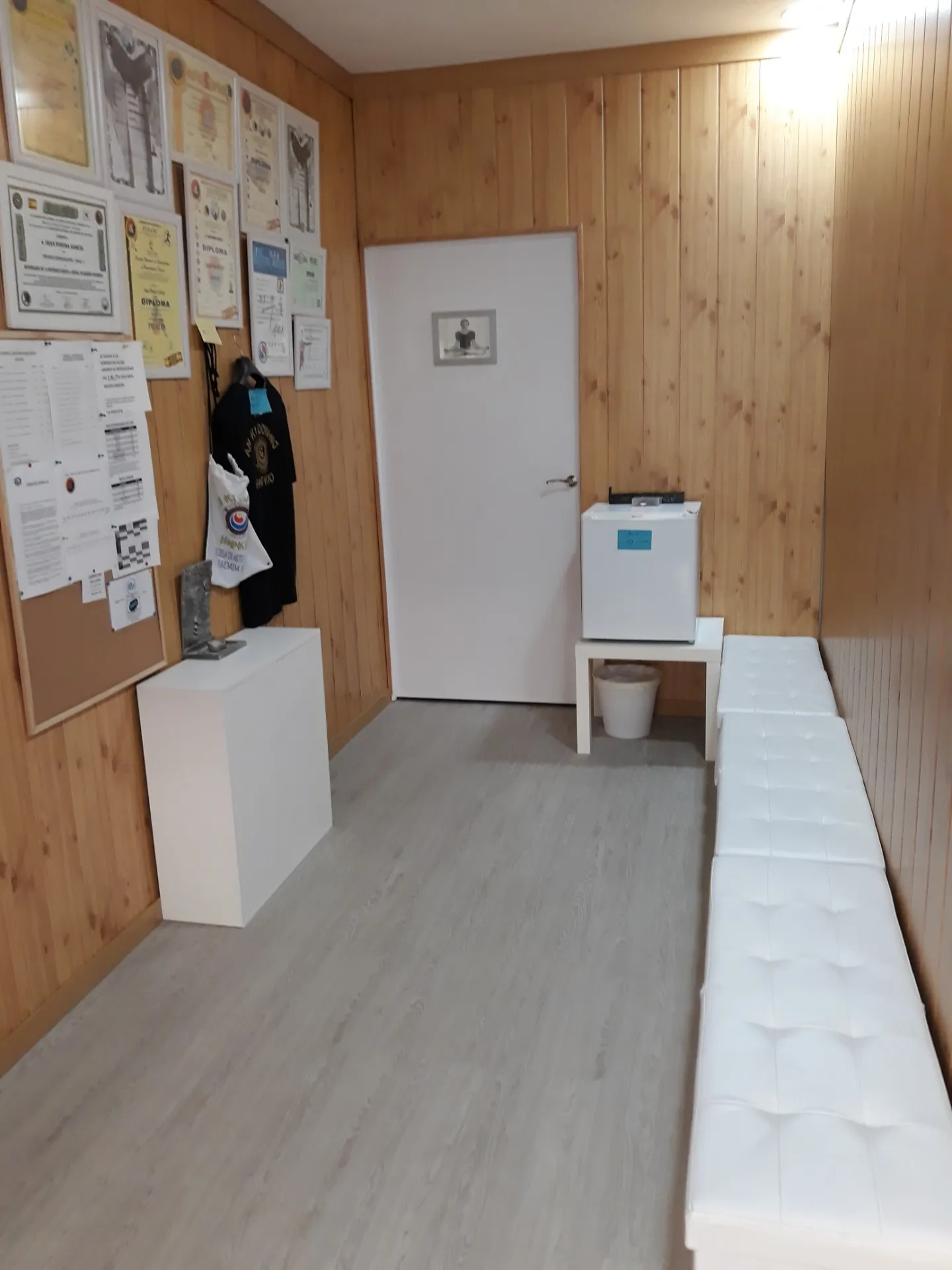 Escuela De Artes Orientales An Ki Doyang(artes Marciales) — kampsport-studio i Sevilla — bild 4