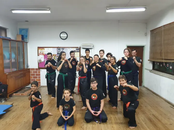 ARJ MOUQUIM - Academia Alex Ryu Jitsu de Mouquim — jiu-jitsu brasileiro-studio em Mouquim — 3