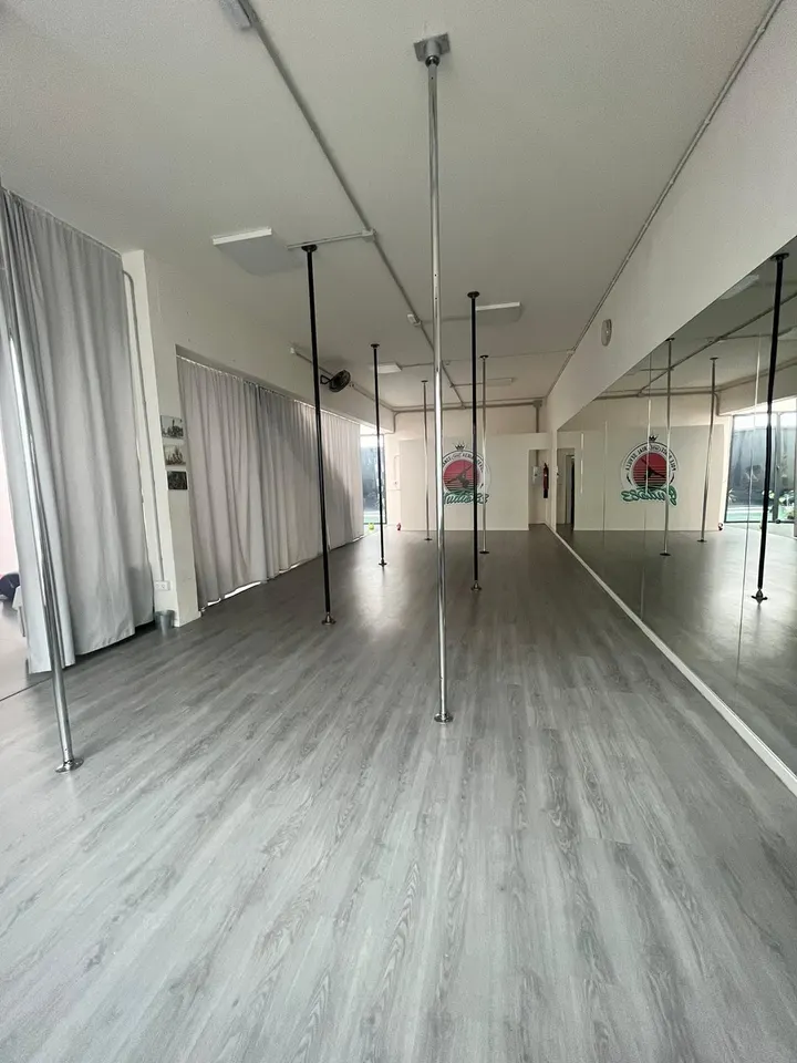 Studio 83 Pole & Aéreos Sevilla — pole fitness-studio en Sevilla — 3
