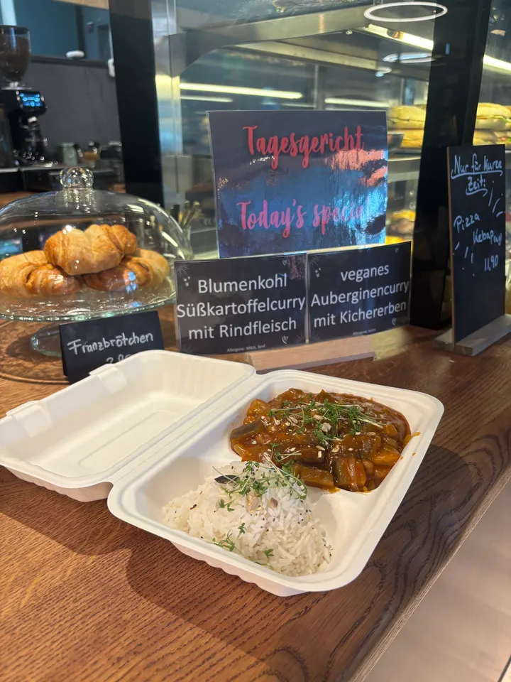 Boulderwelt Café — Klettern in St. Georg, Hamburg