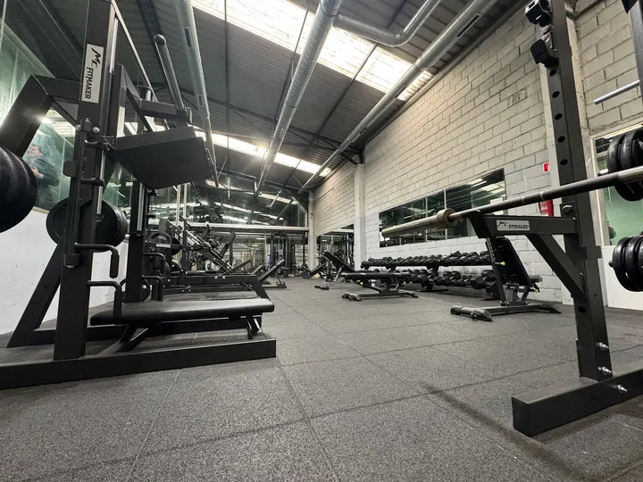 Gimnasio Jo-Vhen Sport — Estudio de fitness en Aviseiro, O Porriño