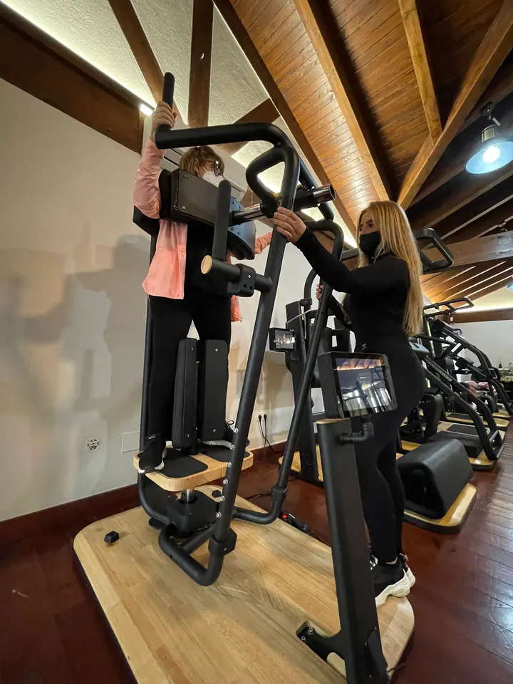 Neonetic Marbella - Entrenamiento Funcional Excéntrico — CrossFit en Salto del Agua, Marbella
