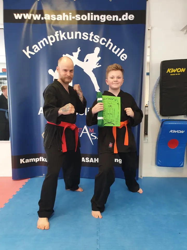 Kampfkunstschule ASAHI Solingen (Kinder-Karate Solingen) — kampfsport-studio in Solingen — 3